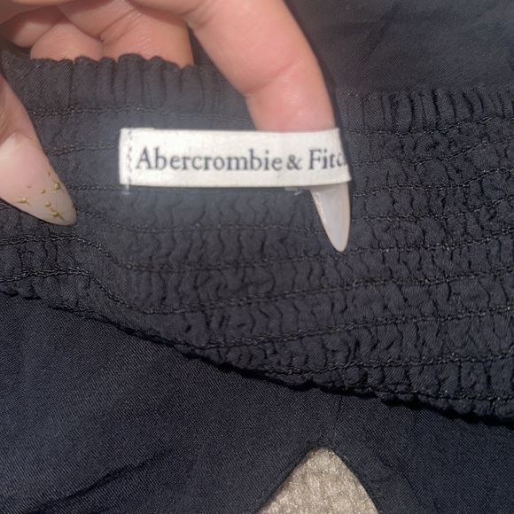 Abercrombie & Fitch Black Crop Top - Picture 3 of 4